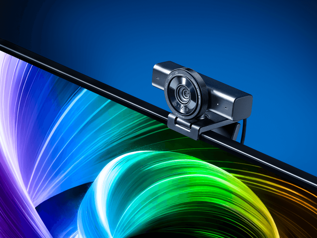 Hands-on close-up showing features of Razer Kiyo V2 X