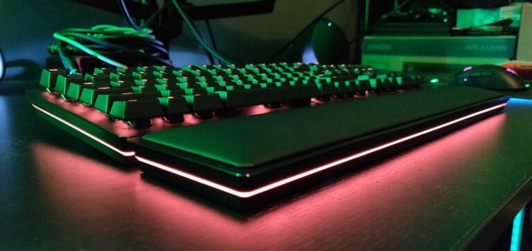High resolution product overview of Razer luxury gaming keyboard