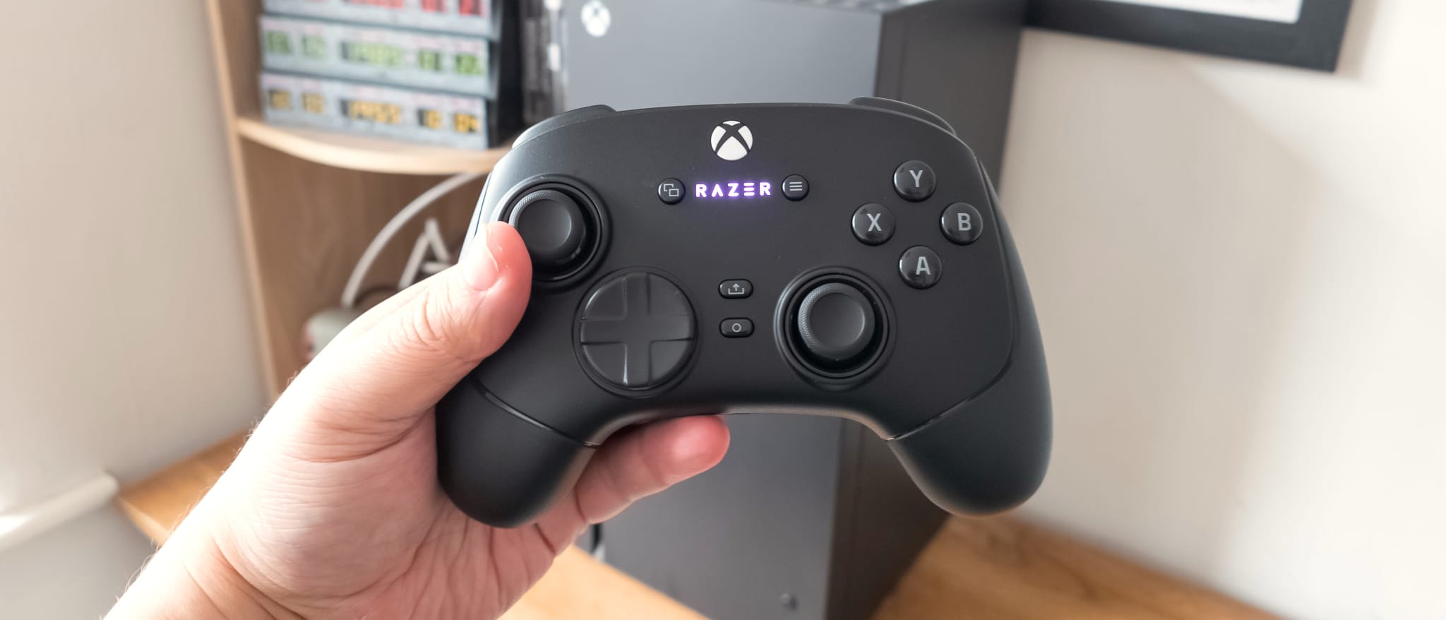 Hands-on close-up showing features of Razer Wolverine V3 controller